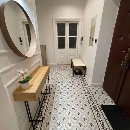Appartamento Glamorous 3 Flat In The Very Center *