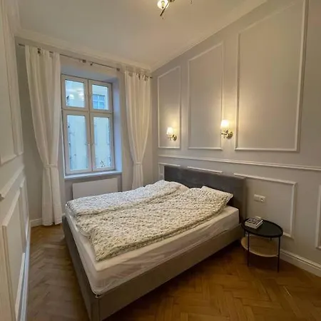 Glamorous 3 Flat In The Very Center Cracovia